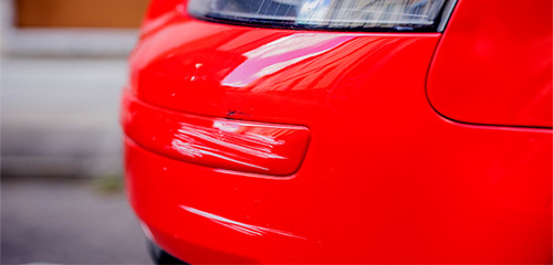 Kampf dem Kratzer: Kleine Schäden am Auto selbst reparieren