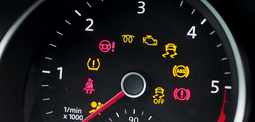 Gebrauchtwagen sicher kaufen: Alles über Kontrollleuchten und ihre Bedeutung